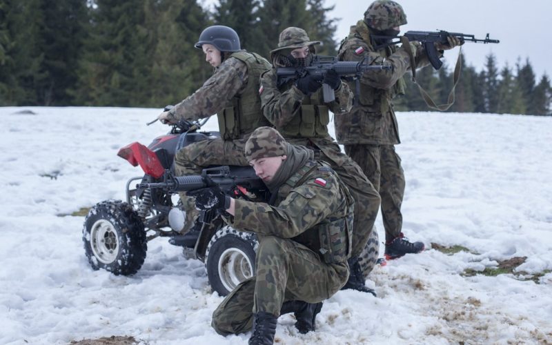 klub militarny półkolonia militarno survivalowa